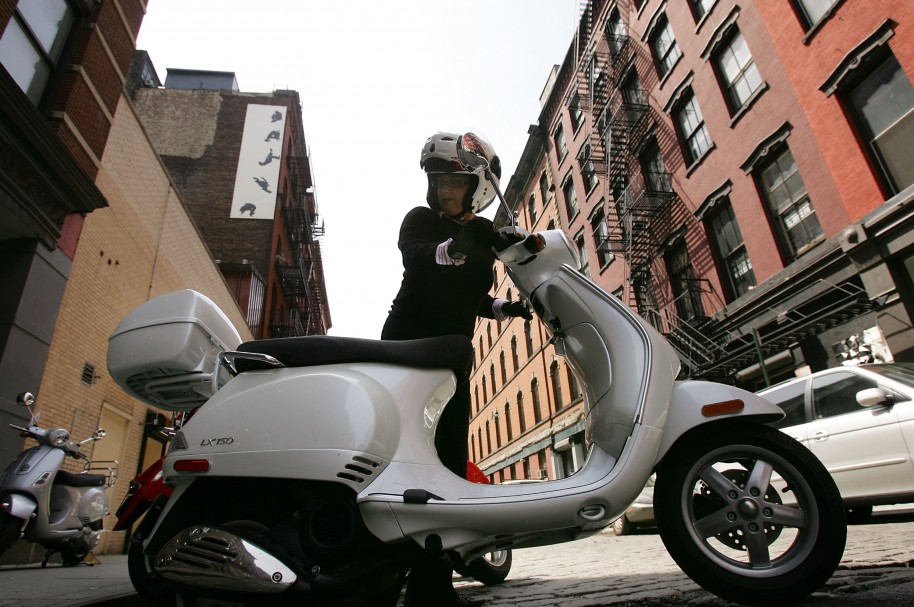 Manejar moto en la ciudad - pulzo.com