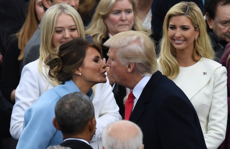 Trump y su esposa. Pulzo.com