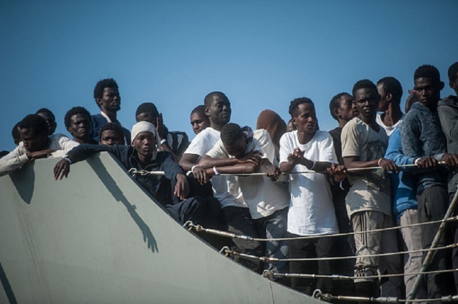 Inmigrantes africanos rescatados en el Mediterráneo.