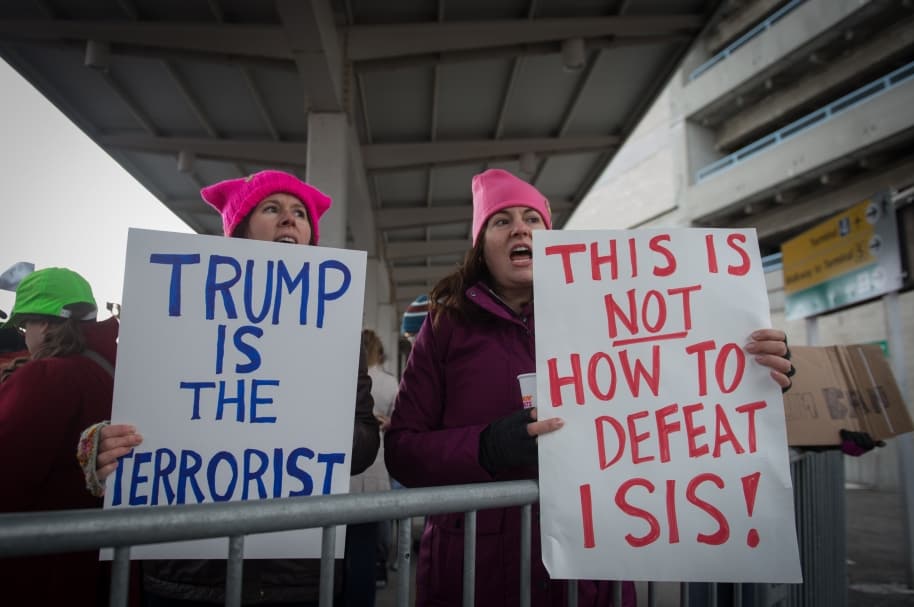 Veto De Trump A Inmigrantes Generó Caos En Aeropuertos Y Protestas En ...