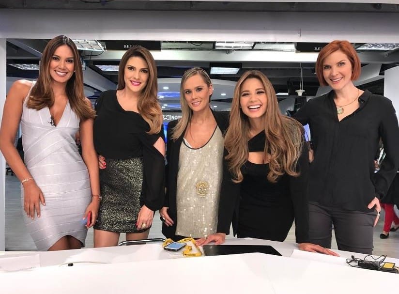 Catalina Robayo, Ana Karina Soto, Eva Rey, Melissa Martínez y Margarita Ortega, presentadoras de RCN.