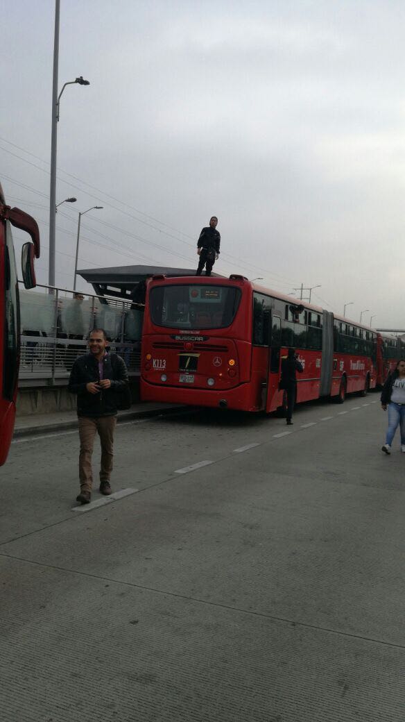Bloqueos en estación de Transmilenio, en Soacha Bloqueos en estación de Transmilenio, en Soacha