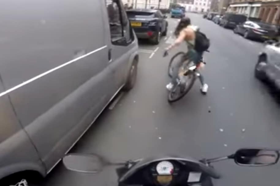 Ciclista enojada