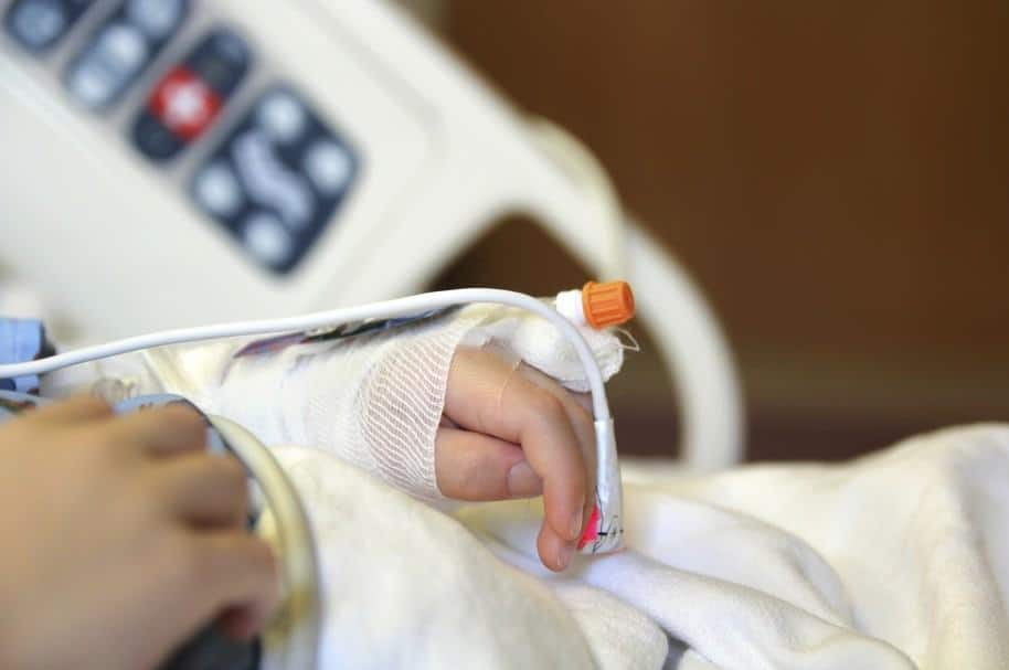 Niña hospitalizada. Pulzo.com