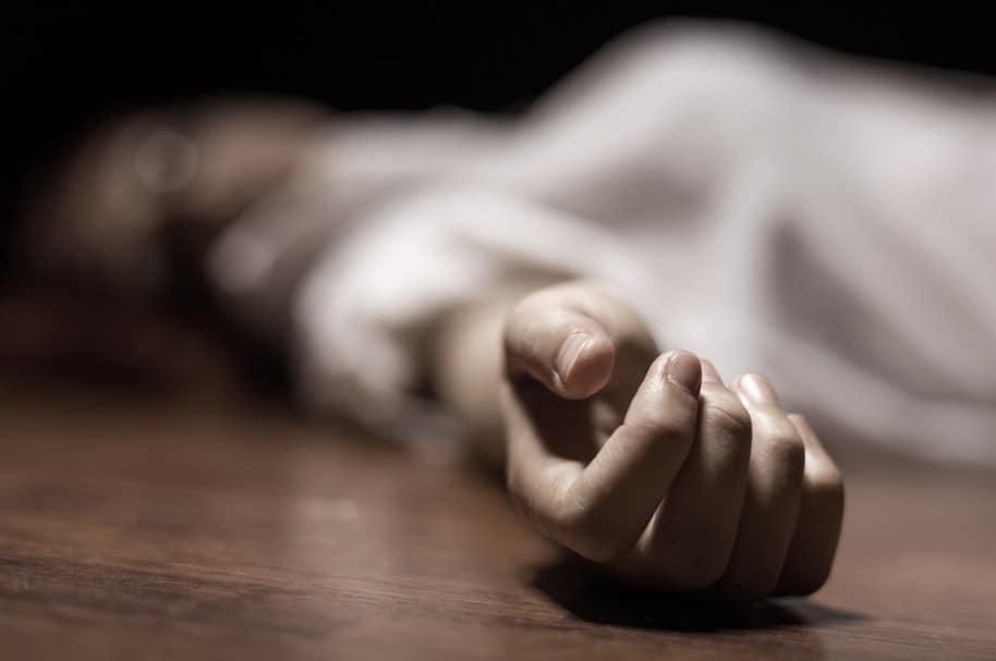 Mujer muerta. Pulzo.com
