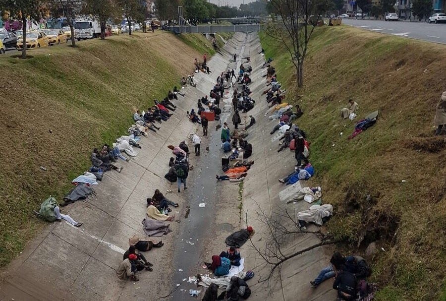 Habitantes de calle en caños