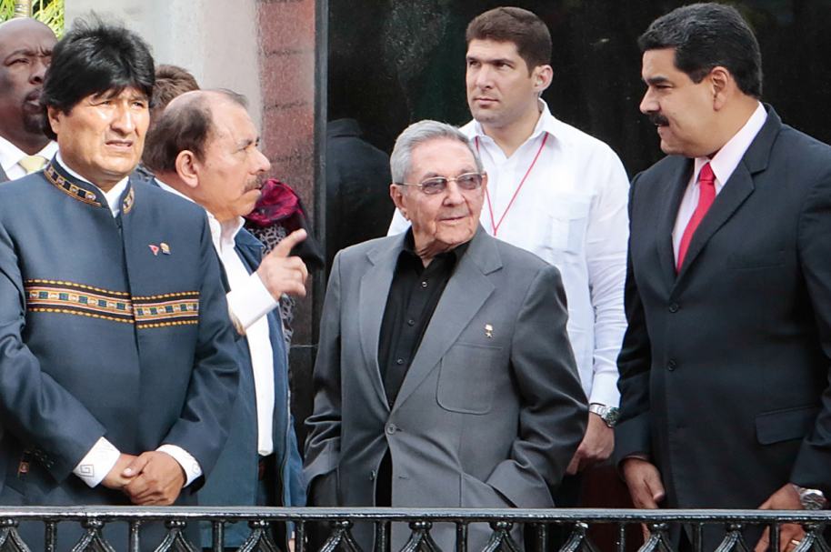 Homenaje a Chávez