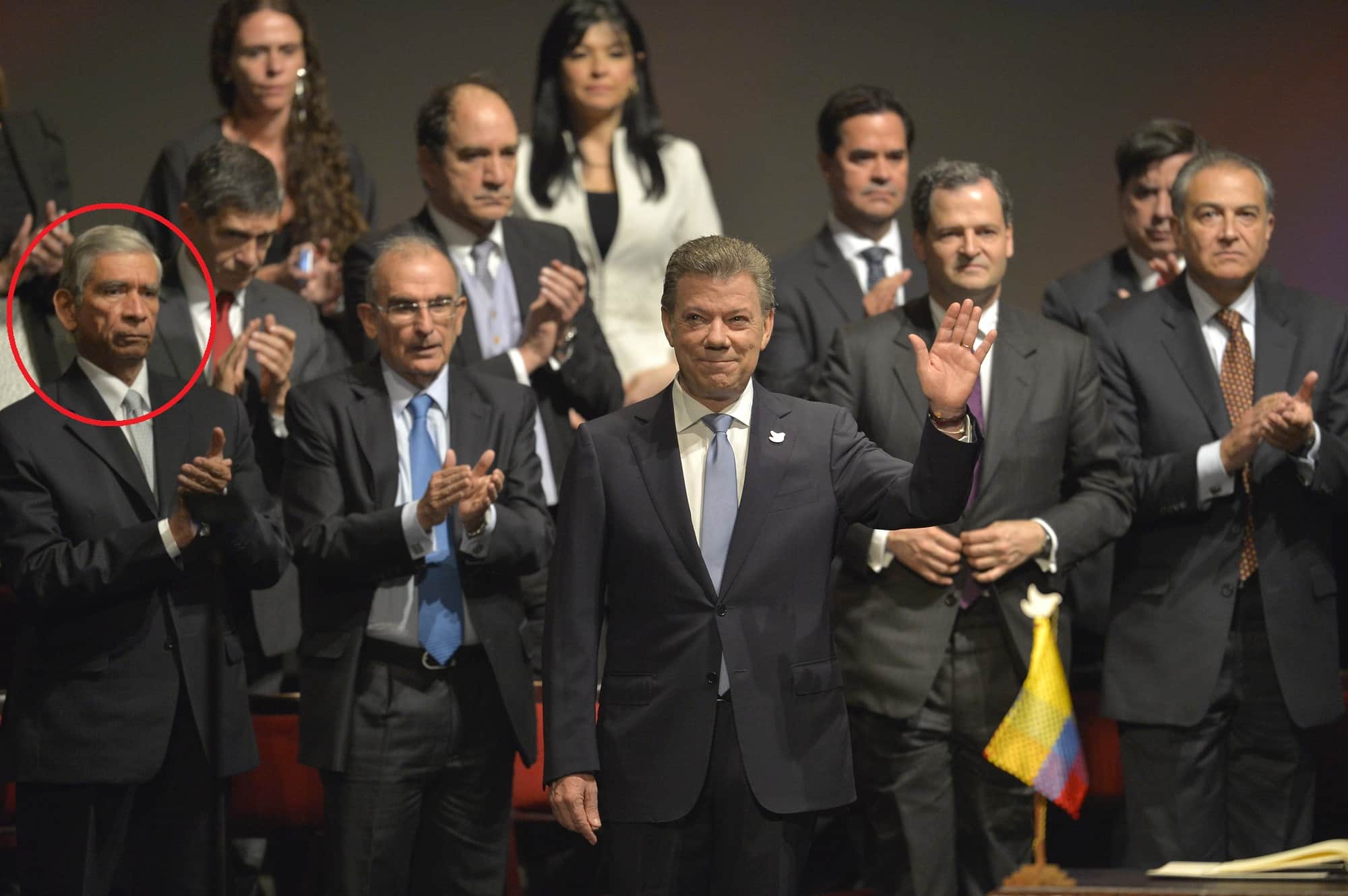 Firma del nuevo acuerdo de paz en el Teatro Colón