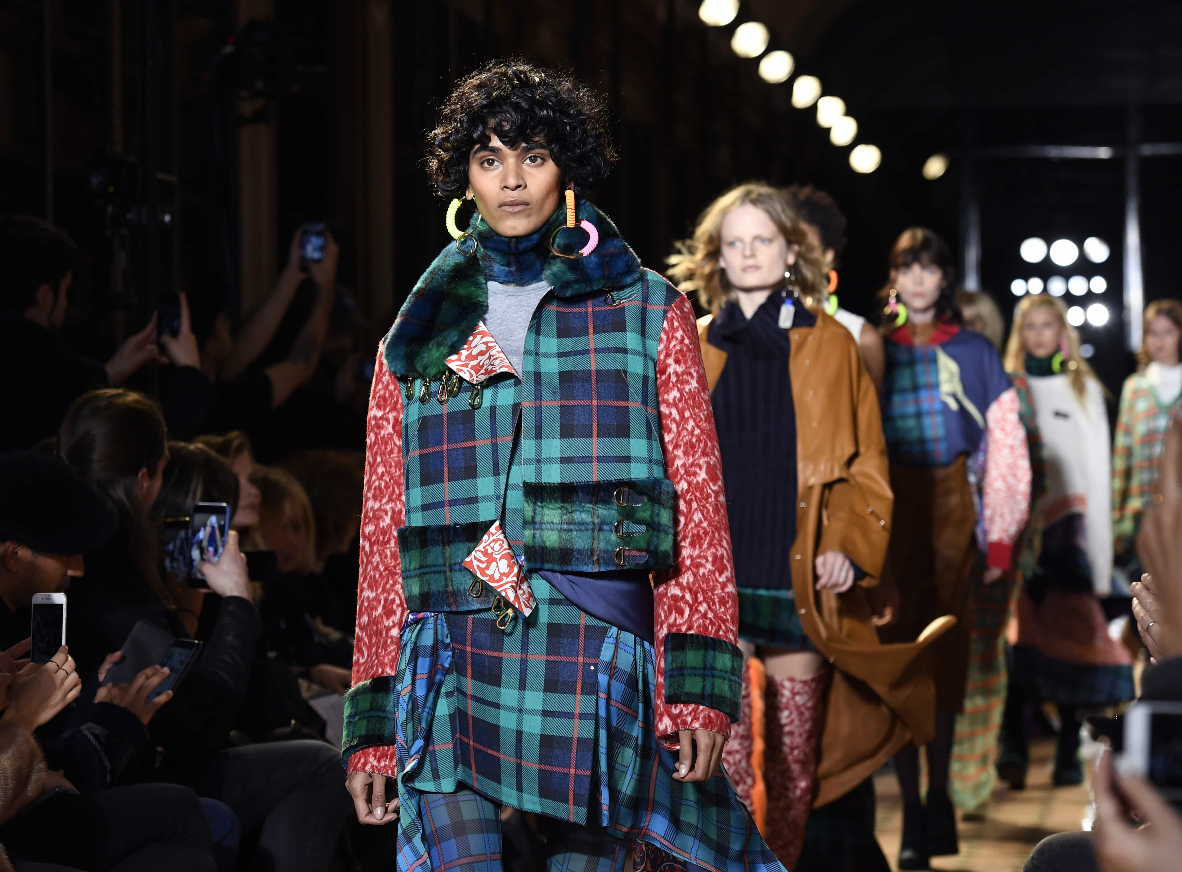 Colección de Esteban Cortázar en la Semana de la Moda de París Colección de Esteban Cortázar en la Semana de la Moda de París