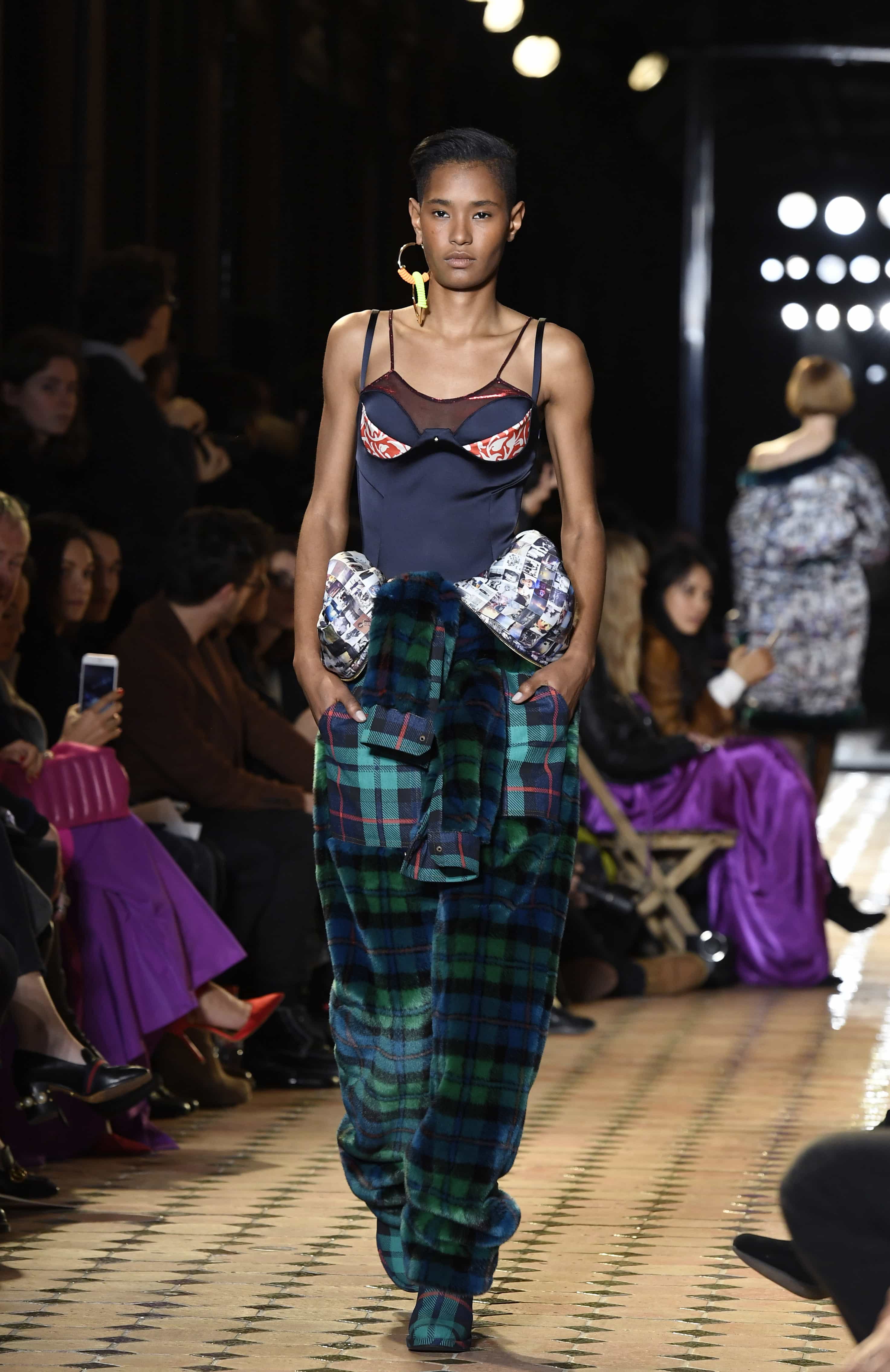Colección de Esteban Cortázar en la Semana de la Moda de París Colección de Esteban Cortázar en la Semana de la Moda de París