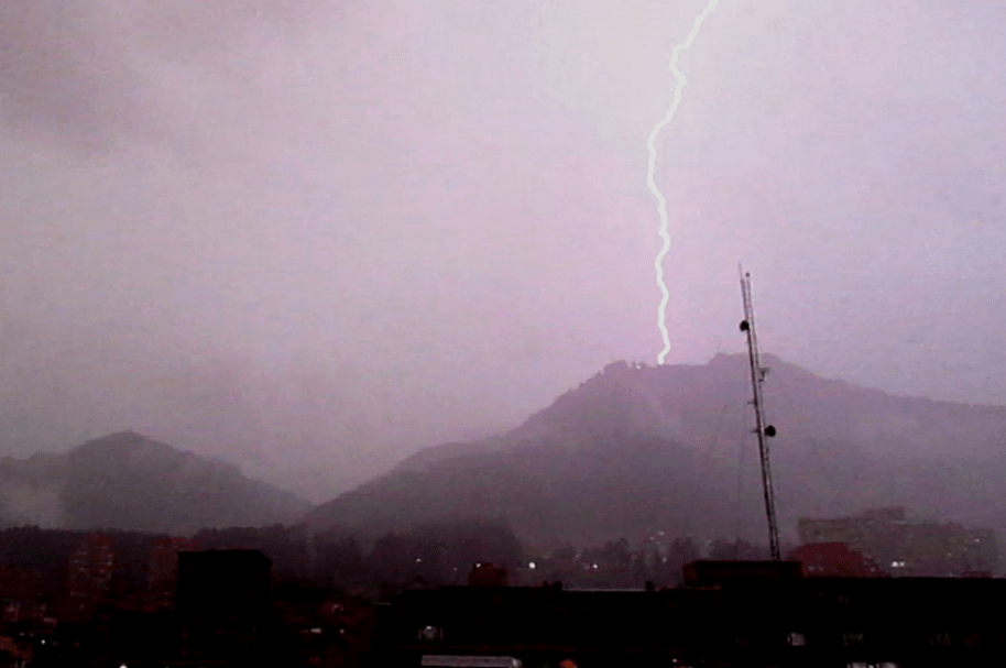 Tormenta eléctrica en Bogotá