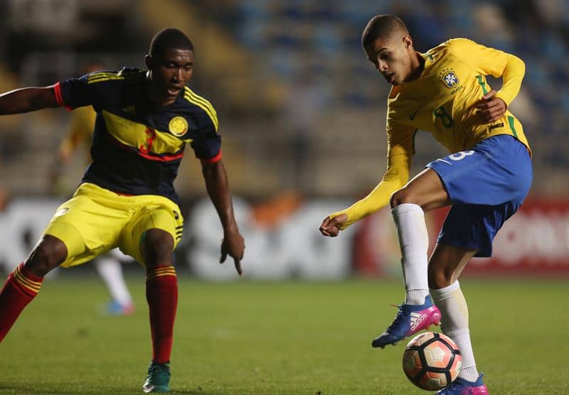 Brasil venció 3-0 a Colombia
