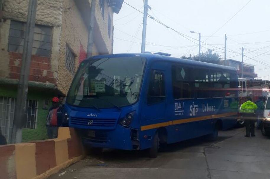 Choque de bus del SITP, vía La Calera