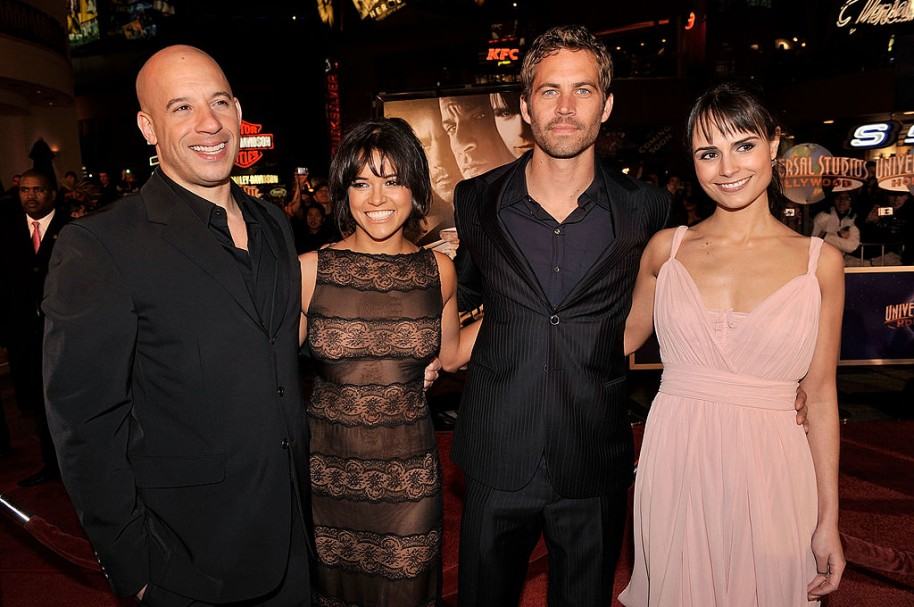 Vin Diesel, Michelle Rodriguez, Paul Walker, y Jordana Brewster