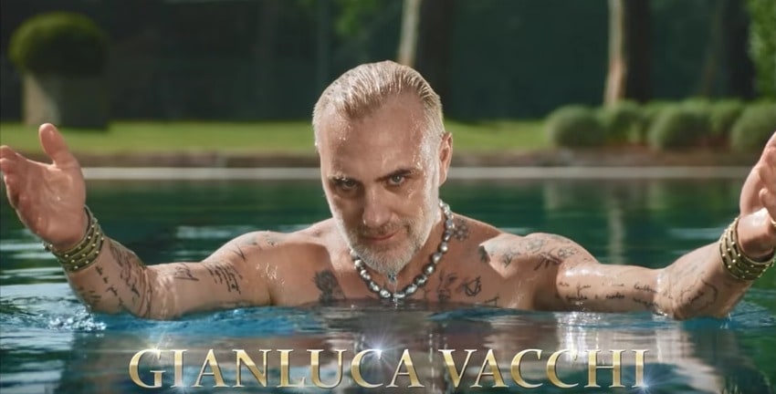 Gianluca Vacchi en comercial de café. Pulzo. com
