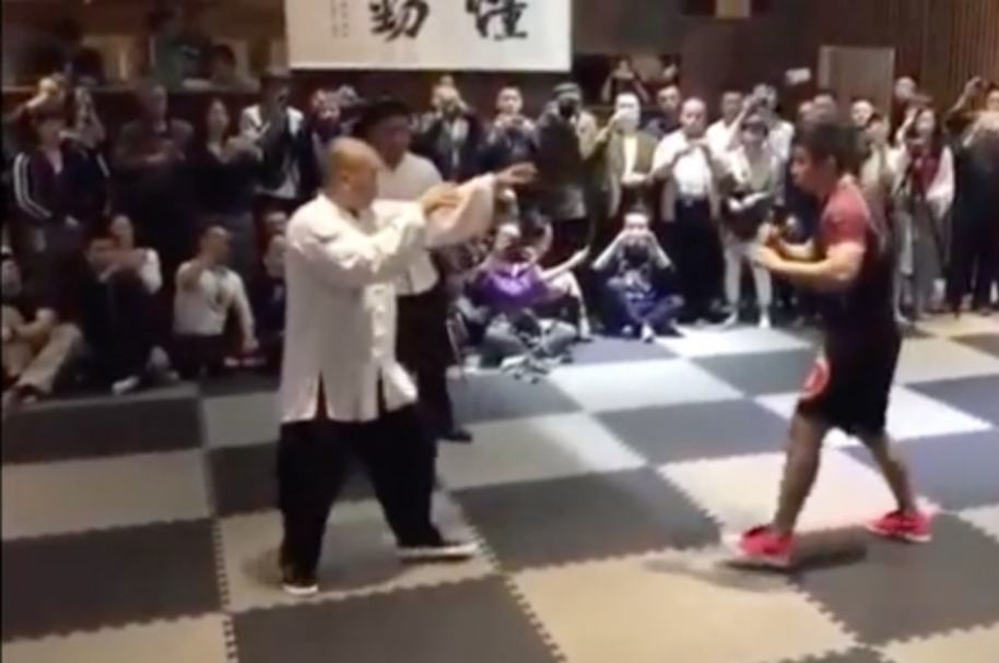 Peleadores de MMA y Tai Chi se enfrentan.