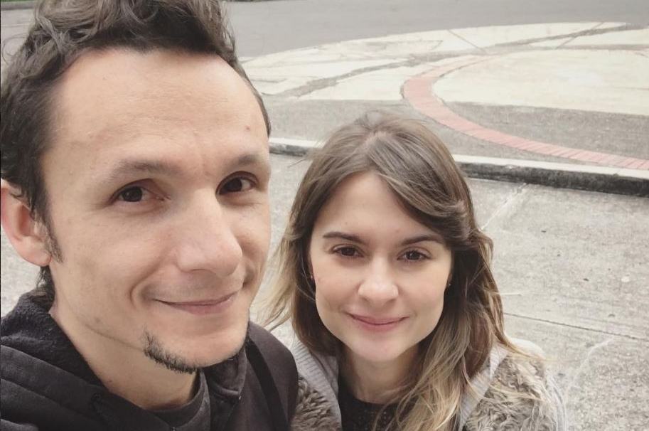 Mario Muñoz, vocalista de Doctor Krápula, y su esposa Catalina Zuluaga.