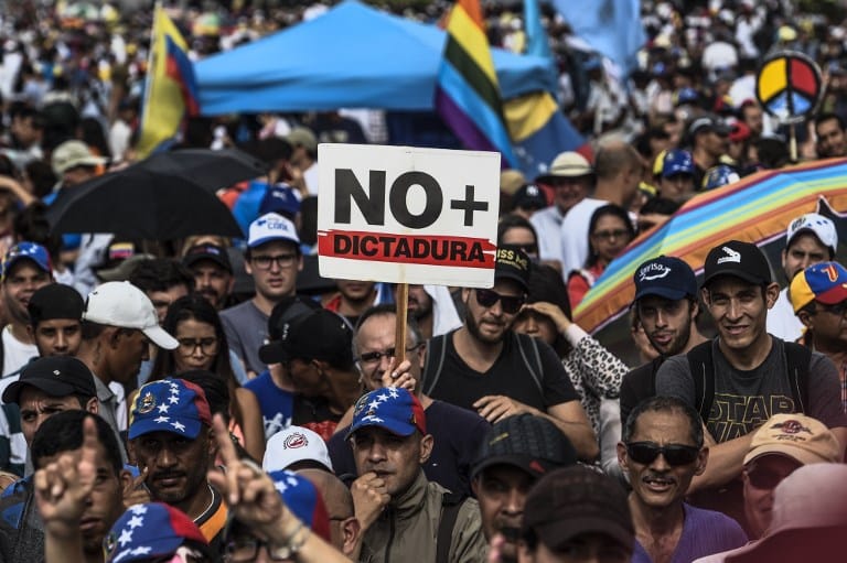 Protesta en Venezuela contra Nicolás Maduro. Pulzo.com