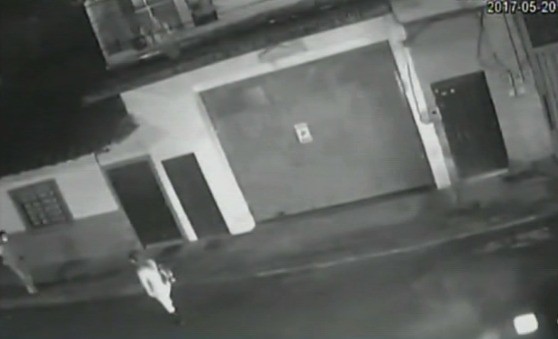 Momentos antes de que hombre golpeara a su pareja en El Carmen de Viboral. Pulzo.com