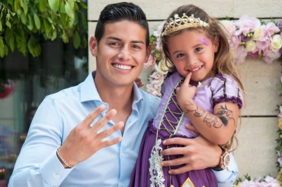 James Rodríguez y su hija, Salomé.