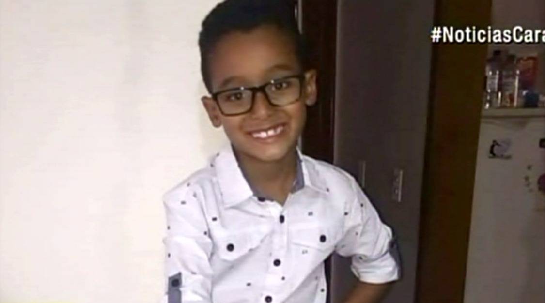 Santiago Díaz, de 8 años, fue inducido a coma.