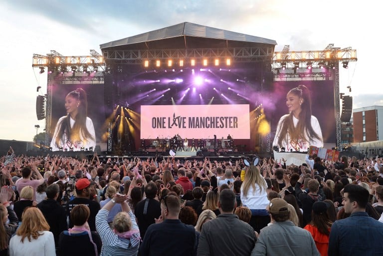 Ariana Grande durante su presentación en 'One Love Manchester'. Pulzo.com
