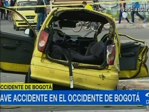 Taxi accidentado en Bogotá. Pulzo.com