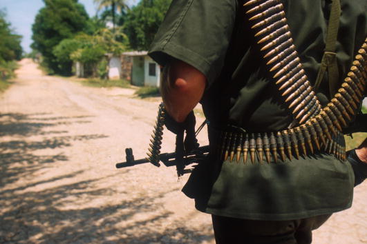Eln liberó jóvenes