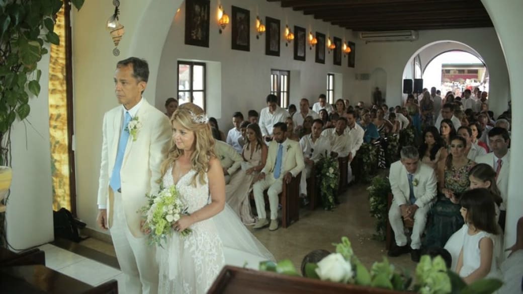 Elsa Noguera en su matrimonio con el empresario Juan Carlos Hernández. Pulzo.com