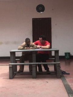 Alexis Viera y su agresor