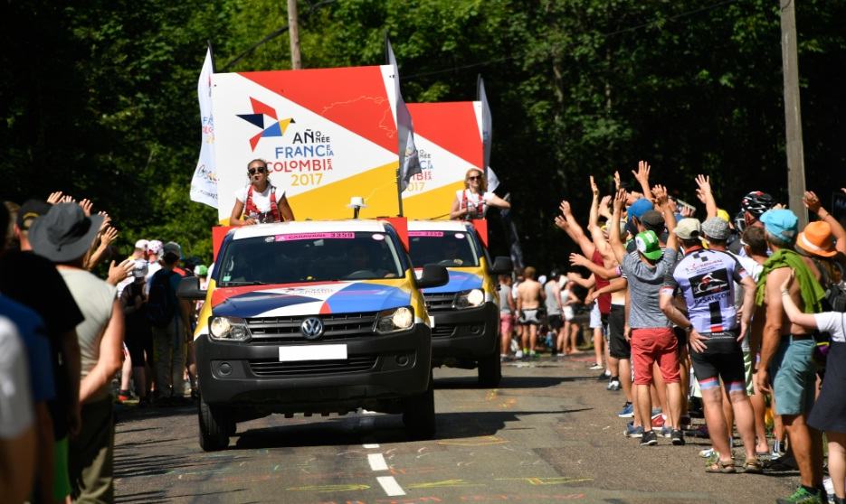 Autos de Colombia que est n en la caravana del Tour