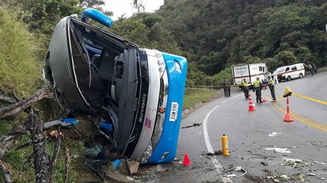 Bus volcado