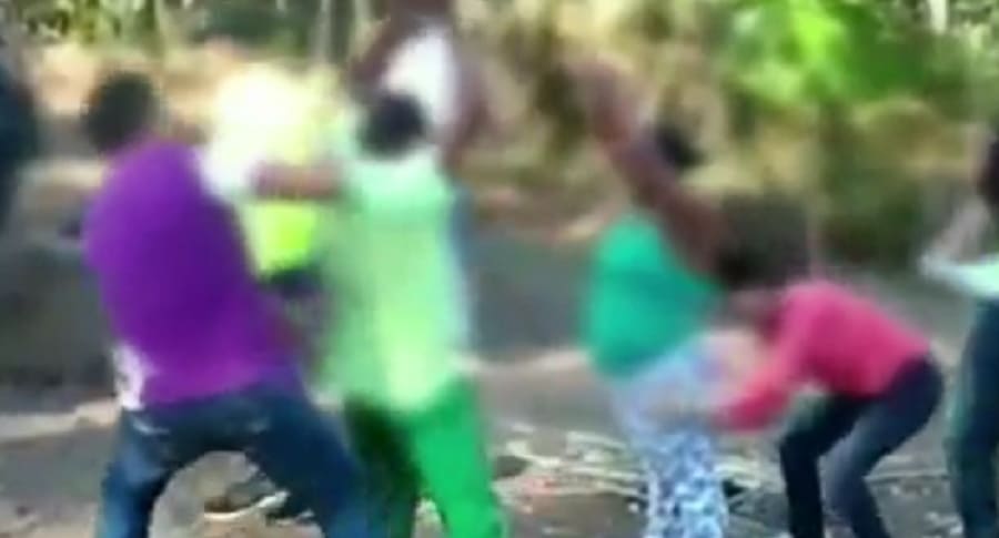 Momento de la captura de la pareja que abusaba de las menores