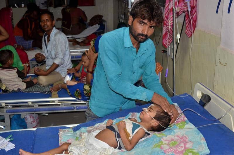 Niños muriendo en la India