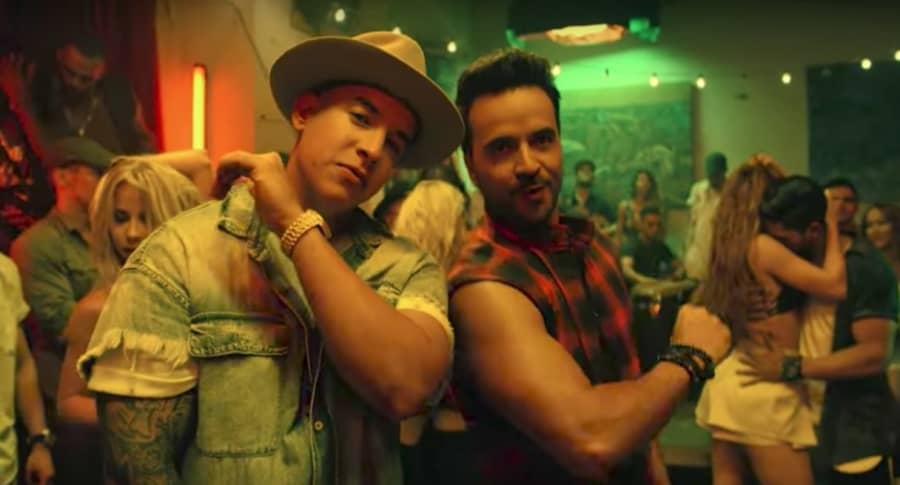 Daddy Yankee y Luis Fonsi en el video de 'Despacito'. Pulzo.