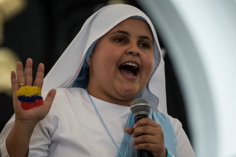 Monja rapera que cantará al papa en visita a Colombia