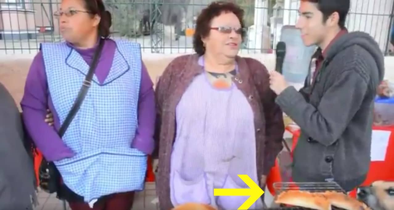 Perro que se robó una empanada en Andacollo, Chile. Pulzo.