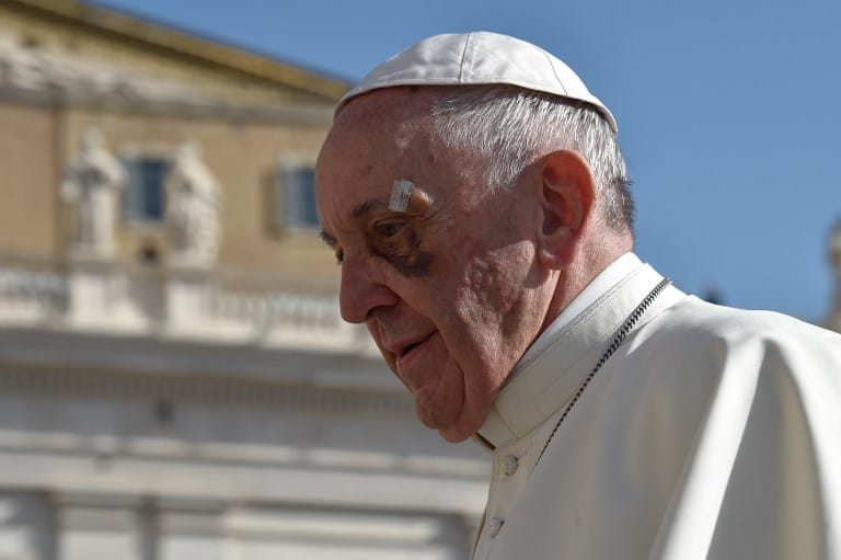 Papa Francisco en el Vaticano. Pulzo.