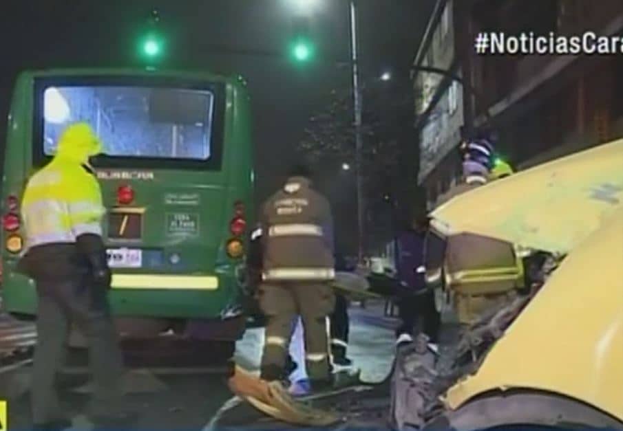 Accidente entre taxi y bus del SITP