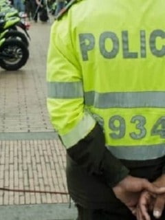 Policía