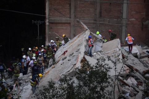 Búsqueda de sobrevivientes en México. Pulzo
