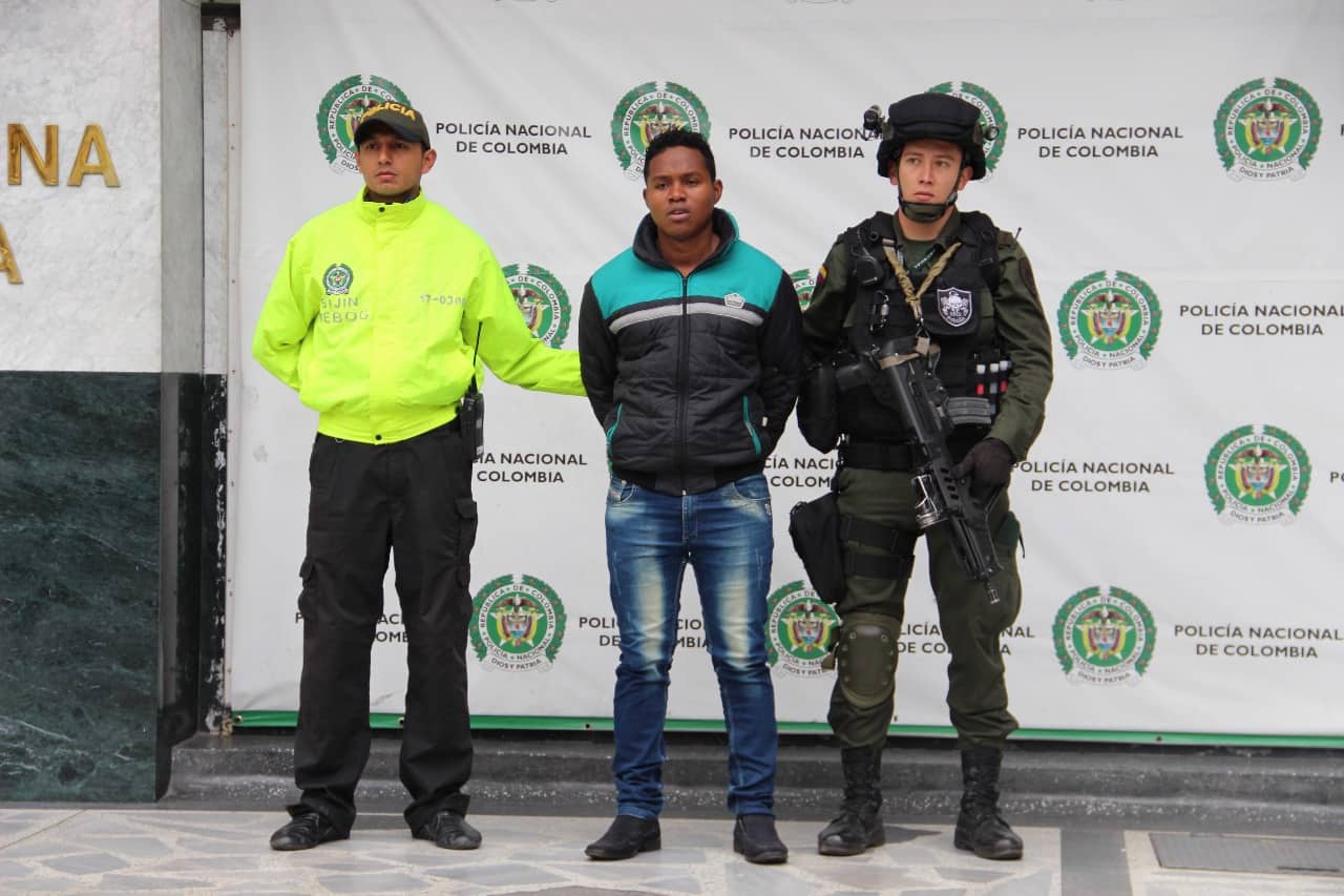 Este es Juan Pablo Solís, el hombre que causó pánico en el centro comercial