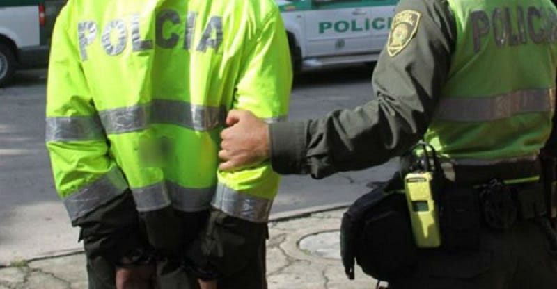 Policía capturado