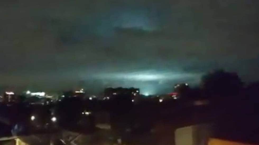 Luces en el cielo durante terremoto de México