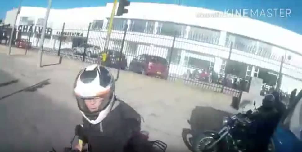 Motociclista que golpeó a otro en Bogotá. Pulzo.