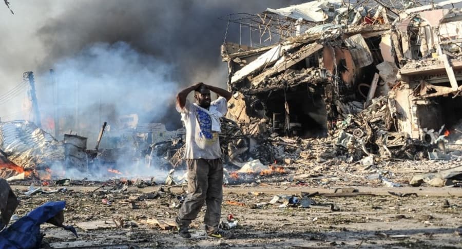 20 Muertos En Atentado Con Camión Bomba En Somalia