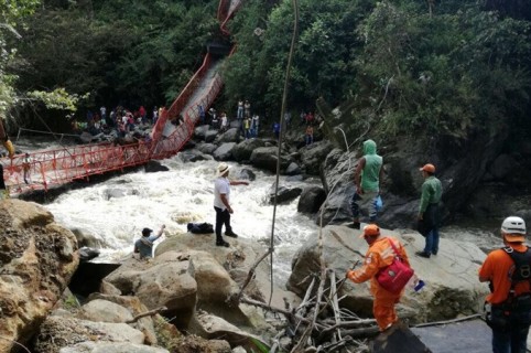 Colapso de puente en Inzá