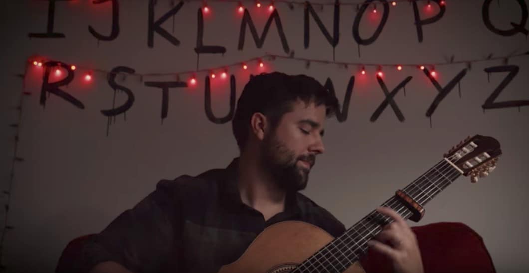 'Youtuber' Nathan Mills hace 'cover' de canciones de 'Stranger Things'. Pulzo.