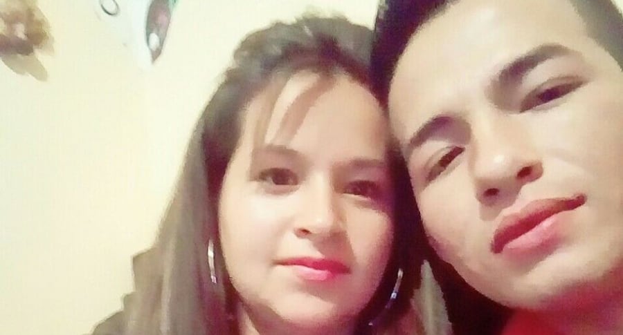 Darlin Estefany Montero (víctima fatal) y su esposo Ronier Alexis Pabón Albán (agresor)