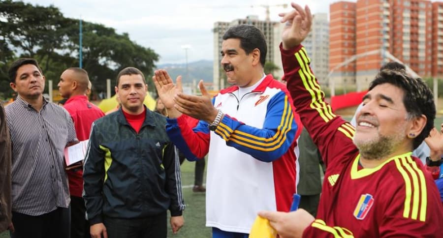 Nicolás Maduro y Diego Maradona